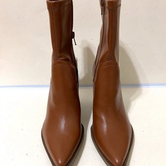 Chic Brown Heeled Boots for Women - Picture 3 of 9